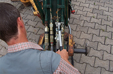 QuickOn Tongs for Municipal and Communal Vehicles